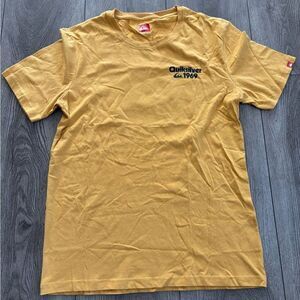 Quicksilver men’s graphic t shirt